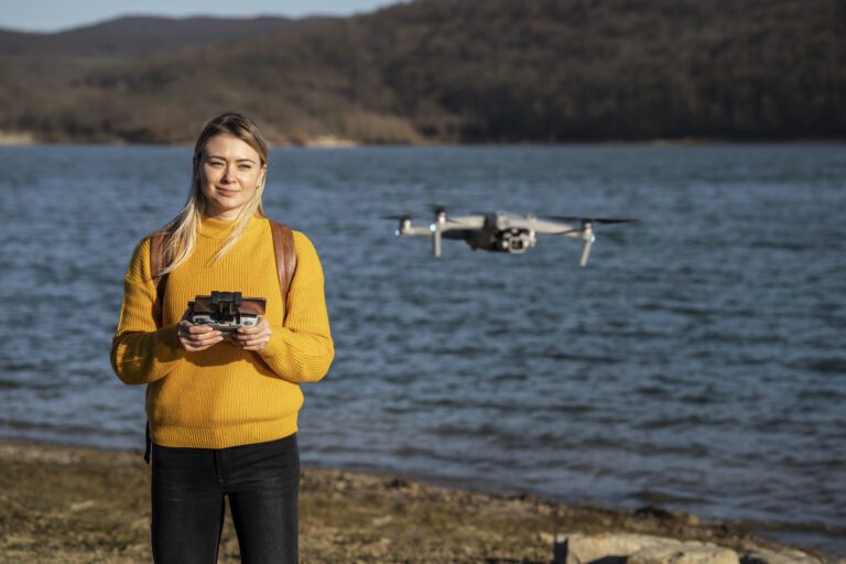 🔍 Nauka latania dronem – 5 kroków do opanowania tej sztuki! 🚁